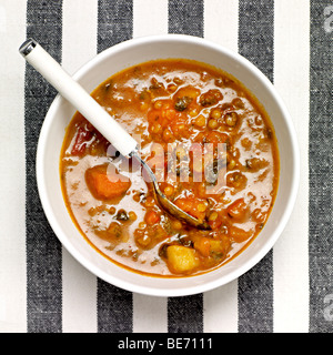 Puy Linsen Suppe Stockfoto