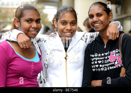 Aborigines Mädchen Murray Street Mall Perth western Australia, Australia Stockfoto