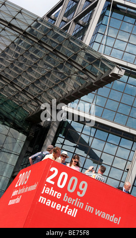 Aussichtsplattform am Hauptbahnhof in Berlin, Deutschland, Europa Stockfoto