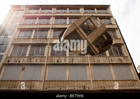 Drehen den Platz von Richard Wilson Liverpool UK Stockfoto