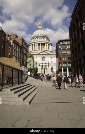 Aspekte der St. Pauls Kathedrale in London. Architektur-Sir Christopher Wren religiöse Wahrzeichen. Griechische und römische Einflüsse Perspektive. Stockfoto