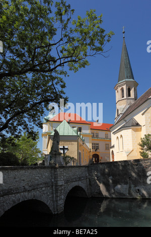 Burg des Deutschen Ordens, Gumpoldskirchen, Niederösterreich, Wien, Austria, Europe Stockfoto