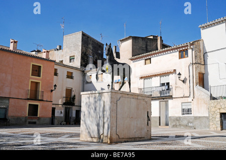 Denkmal, Plaza de Los Caballos del Vino, Wein, Pferde, Tradition, Quadrat, Caravaca De La Cruz, heilige Stadt Murcia, Spanien, Euro Stockfoto