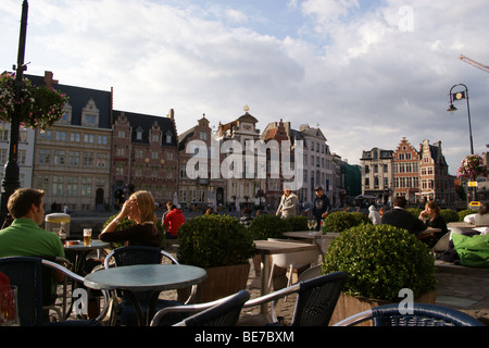 Mittelalterliche Quayside Bar Cafe, Graslei, Gent, Belgien Stockfoto