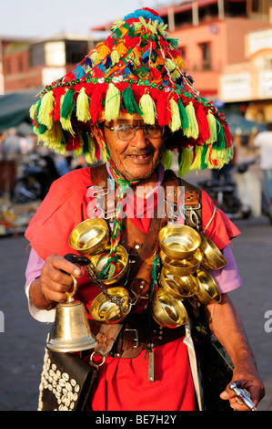 Marokko; Marrakesch; Platz Djemma el Fna; Waterseller Stockfoto