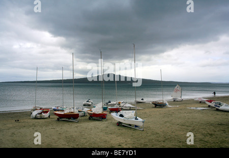 Schmale Hals Strand, Devonport, Blick nach Osten in Richtung Rangitoto Island, Auckland, Neuseeland Stockfoto