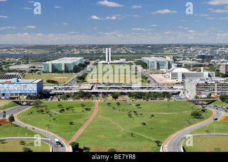 Blick vom Fernsehturm auf dem Regierungsviertel, Architekt Oscar Niemeyer, Brasilia, Distrito Federal State, Brasilien, Stockfoto