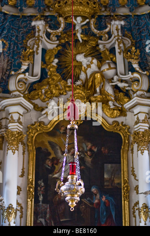 Laterne im Inneren der Asam-Kirche, Ingolstadt, Bayern, Deutschland Stockfoto