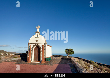 Die Kapelle Ermita San Isodor unter blauem Himmel, Alajero, La Gomera, Kanarische Inseln, Spanien, Europa Stockfoto