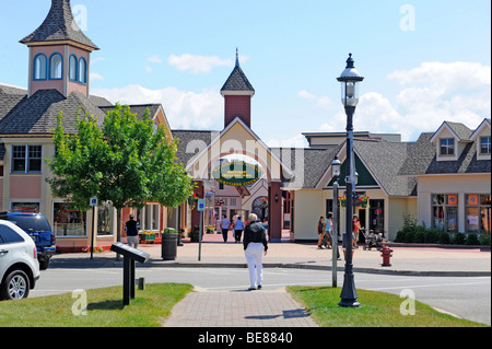 Läden und Geschäfte in Mackinaw Kreuzungen Shopping Center Mackinaw City Michigan Stockfoto