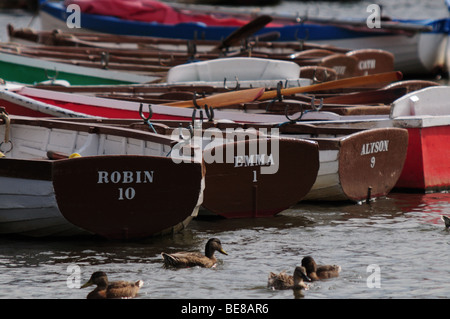 Boote auf Thorpeness Mere Suffolk Stockfoto