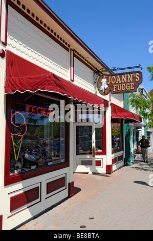 Läden und Geschäfte in Mackinaw Kreuzungen Shopping Center Mackinaw City Michigan Stockfoto