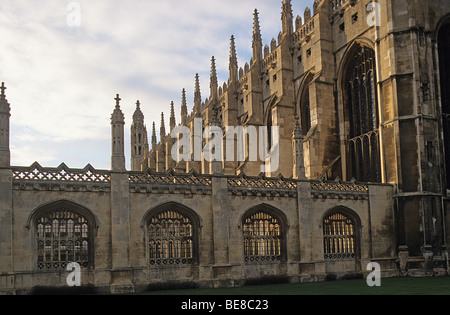 Cambridge, King es College Chapel, Bildschirm zu Kings Parade und Südansicht der Kapelle. Stockfoto