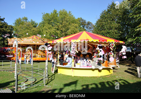 Kirmes auf grün, Chiswick High Road, Chiswick, London Borough of Hounslow, Greater London, England, United Kingdom Stockfoto