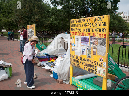 Washington, DC - Frieden-Mahnwache in Lafayette Park auf der anderen Straßenseite aus dem weißen Haus. Stockfoto