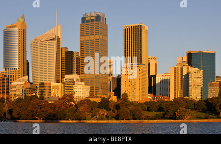 Skyline von Sydney bei Sonnenaufgang, Central Business District, Sydney, New South Wales, Australien Stockfoto