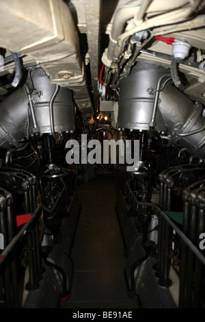 Die Dieselmotoren in HMS Bündnis an die Royal Navy u-Boot Museum Gosport Stockfoto