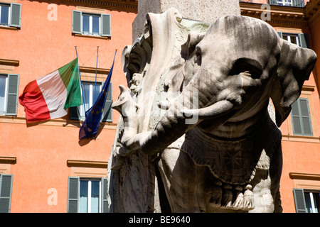 Italien Rom Lazio Berninis Marmor Elefant in der Obelisk von Santa Maria Sopra Minerva in der Piazza della Minerva Stockfoto