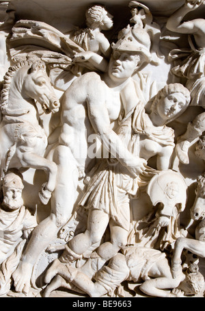 Italien Lazio Rom Vatikan Museum achteckigen-Innenhof des Belvedere Palast Marmor-Sarkophag-Details, Schlacht Stockfoto