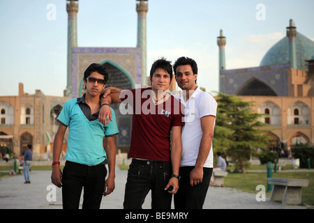 Iran, Isfahan (Ispahan oder Hispahan): iranische Jugendliche. (2009/06/15) Stockfoto