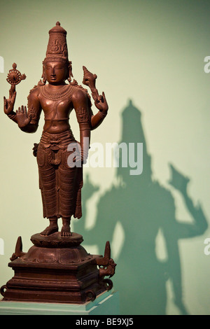 12. C Chola Bronze von Lord Vishnu im National Museum in Delhi Indien