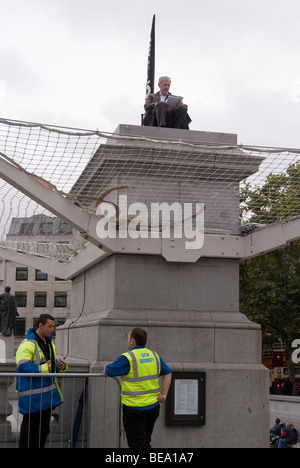 Antony Gormley ein & andere lebende Kunstwerke auf der 4. Sockel auf dem Trafalgar Square Stockfoto