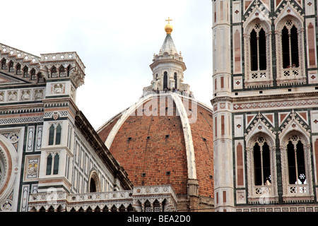 Der Dom und Campanile sind die bekanntesten Sehenswürdigkeiten in Florenz Italien Stockfoto