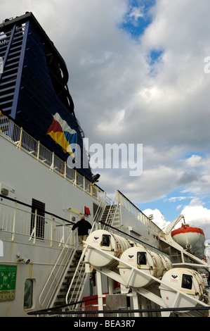 Passagierfähre "Stolz von Bilbao" Rettungsboote und Trichter, Golf von Biskaya Stockfoto