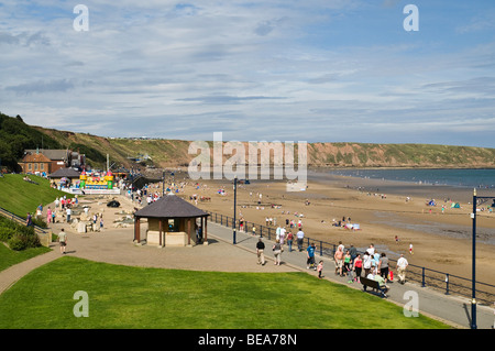 Dh Filey Promenade Seafront Coventry North Yorkshire Urlauber Holiday Resort uk Küsten english Seaside Beach Stockfoto