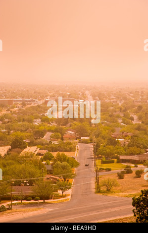 Ein Staub Sturm Umschläge die Stadt Big Spring, Texas, USA Stockfoto