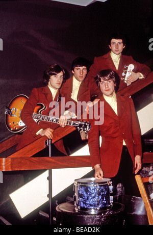 KINKS - britische Popgruppe 1964 von links: Dave Davies, Mick Avory, Ray Davies, Peter Quaize. Foto: Tony Gale Stockfoto