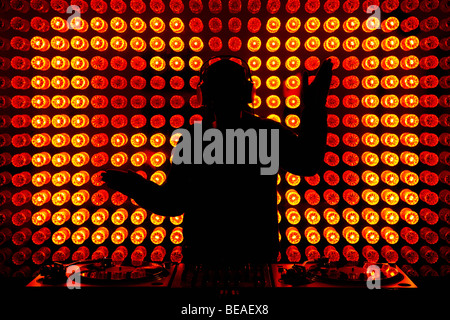 Ein DJ tanzen Stockfoto