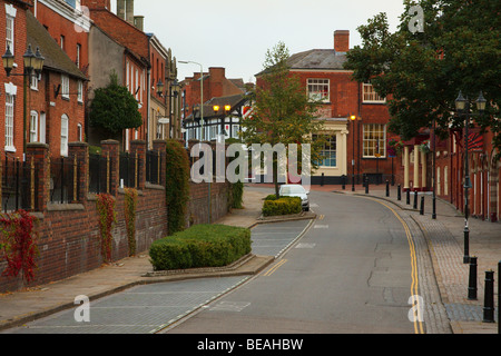 Blick auf Ladywalk Naturschutzgebiet vor Tamworth Castle. Stockfoto