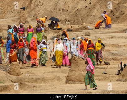 indische Frauen ausruhen nach der Arbeit Stockfoto