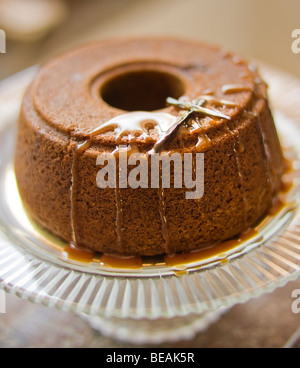 Close-up auf einen Tropfen Honigkuchen Stockfoto