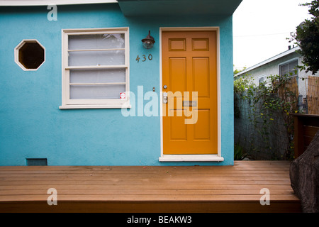 Fassade eines bunten Hauses. Venice Beach, Los Angeles County, California, Vereinigte Staaten von Amerika Stockfoto