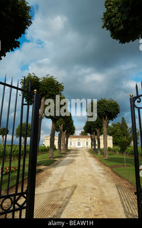 Gate-Eingang Schloss Trottevieille Saint Emilion Bordeaux Frankreich Stockfoto