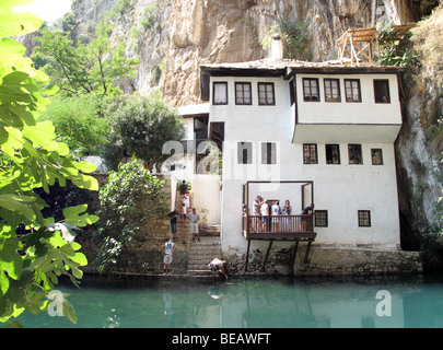 Bosnien und Herzegowina, Blagaj, 16. Jahrhundert Tekija, Derwisch-Kloster auf Buna Fluss. Etwa 15km südöstlich von Mostar. Stockfoto