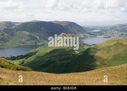 Rannerdale Knotts mit Crummock Wasser und Mellbreak über Stockfoto