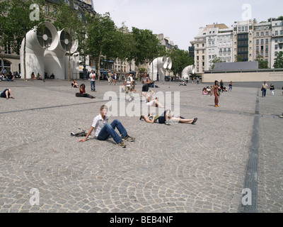 Paris. Platz in der Nähe von Centre Georges Pompidou Stockfoto