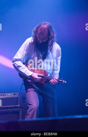 Schmutzig, drei spielen auf dem Greenman Festival 2009, Glanusk Park in der Nähe von Crickhowell Wales Stockfoto