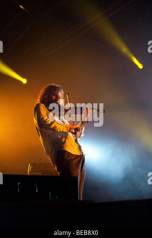 Schmutzig, drei spielen auf dem Greenman Festival 2009, Glanusk Park in der Nähe von Crickhowell Wales Stockfoto