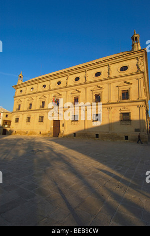 Palacio de Las Cadenas errichtet 16. Jahrhundert, jetzt die Stadt Hall.Ubeda. Provinz Jaen, Spanien Stockfoto