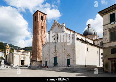 Der Dom in der Altstadt von Pietrasanta, Piazza del Duomo, toskanischen Riviera, Toskana, Italien Stockfoto