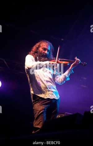 Schmutzig, drei spielen auf dem Greenman Festival 2009, Glanusk Park in der Nähe von Crickhowell Wales Stockfoto