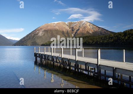 Jetty Lake Rotoiti, und Mt Robert, St Arnaud, Nelson Lakes National Park, Tasman District, Südinsel, Neuseeland Stockfoto