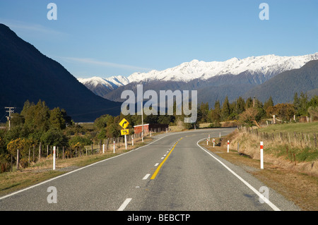 Arthurs Pass Road an Jacksons, West Coast, Südinsel, Neuseeland Stockfoto