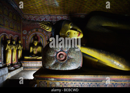 Buddha-Statuen in The Dambulla Höhlen Tempel (auch bekannt als die goldenen Tempel von Dambulla) in Sri Lanka Stockfoto