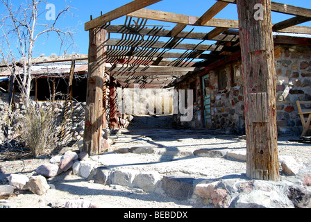 Versteck wo Charles Manson verhaftet wurde, befindet sich im Death Valley Kalifornien über die Geisterstadt von Ballarat im Goler Gulch Stockfoto