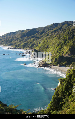 Meybille-Bucht und die Küste nördlich von Irimahuwhero Sicht, Paparoa National Park, West Coast, Südinsel, Neuseeland Stockfoto